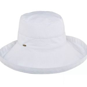 Women’s Scala 100% cotton sun hat.